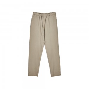 Men’s khaki pants